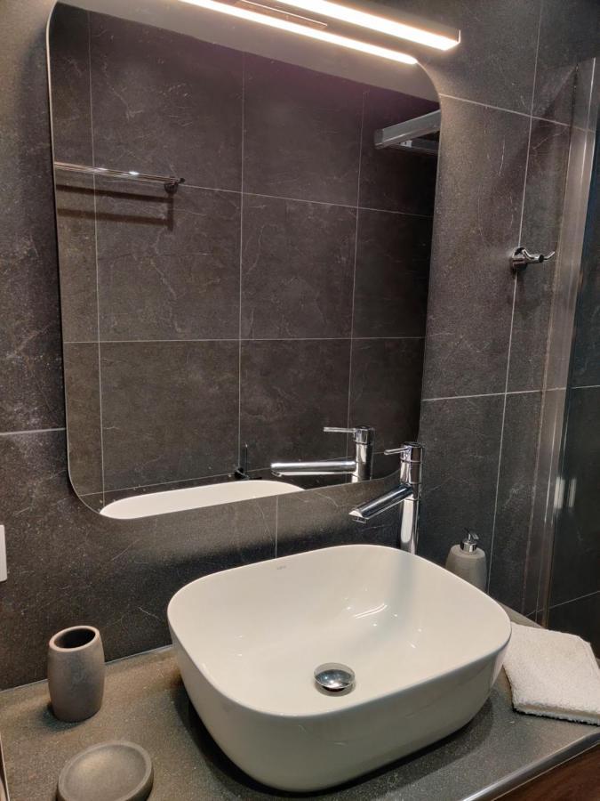 ניאה סקיוני Mare Monte Luxury Apartments 3 מראה חיצוני תמונה